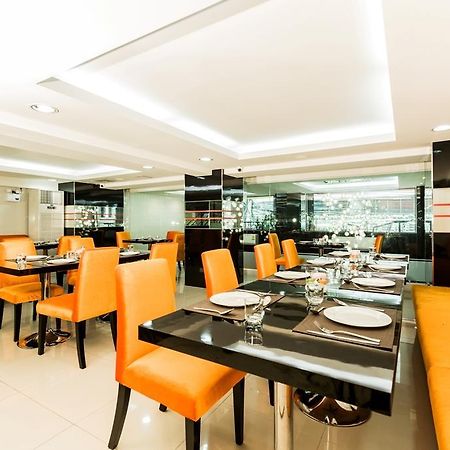 Le Touche Hotel Bangkok Extérieur photo