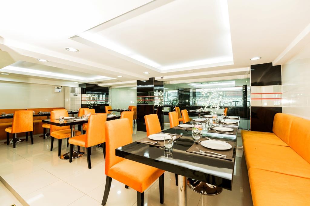 Le Touche Hotel Bangkok Extérieur photo