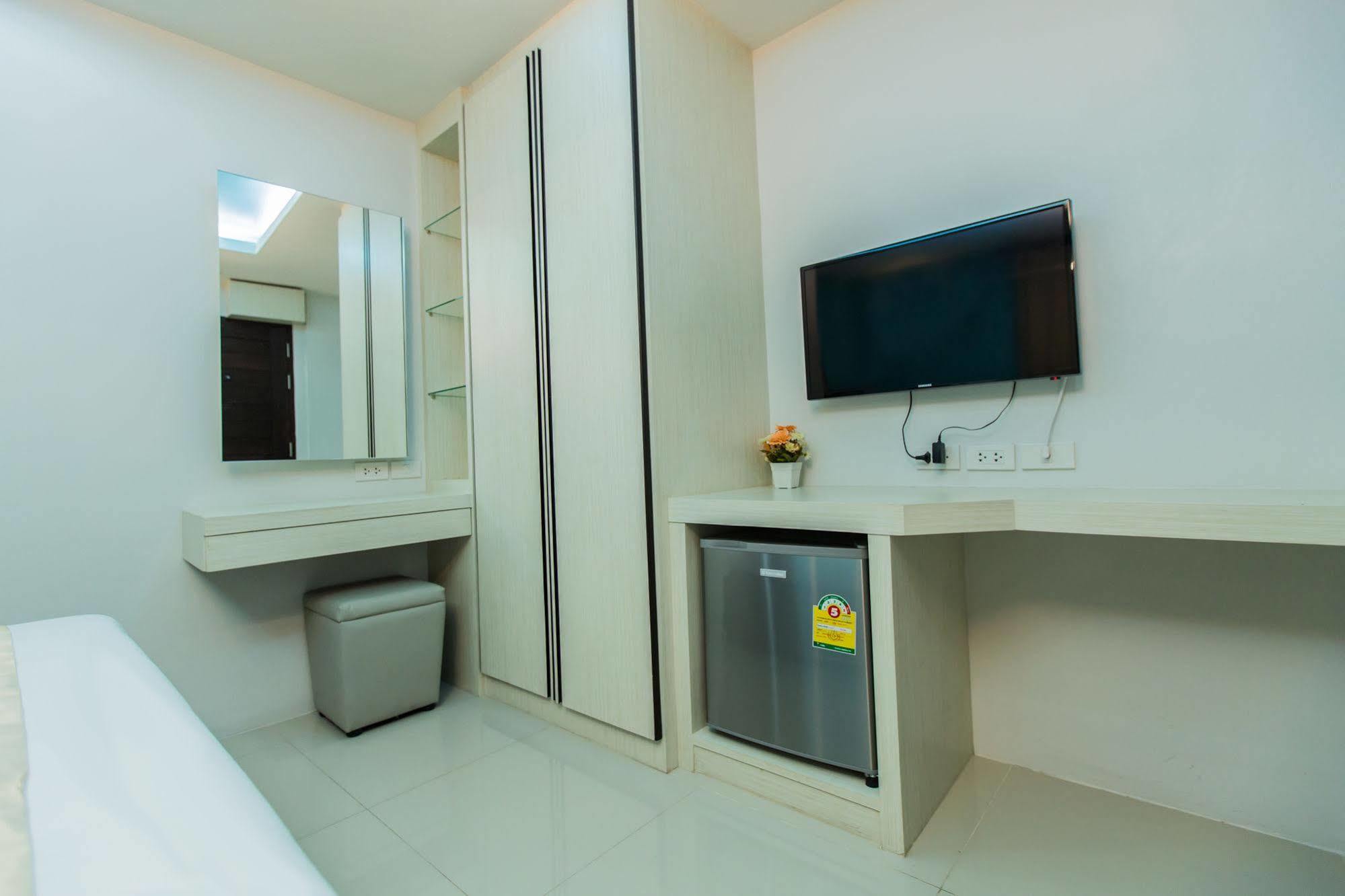 Le Touche Hotel Bangkok Extérieur photo
