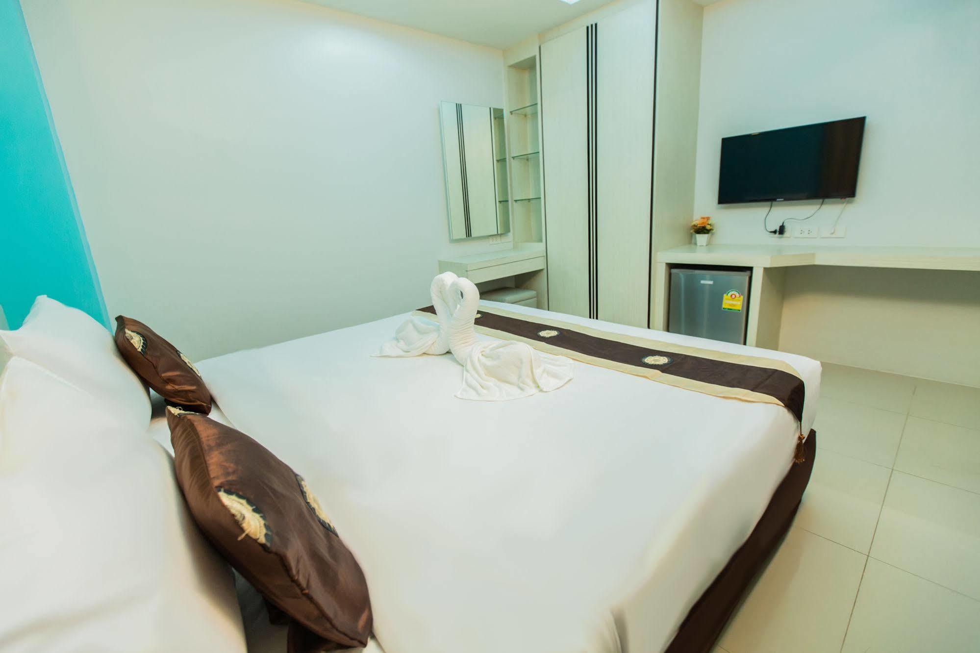 Le Touche Hotel Bangkok Extérieur photo