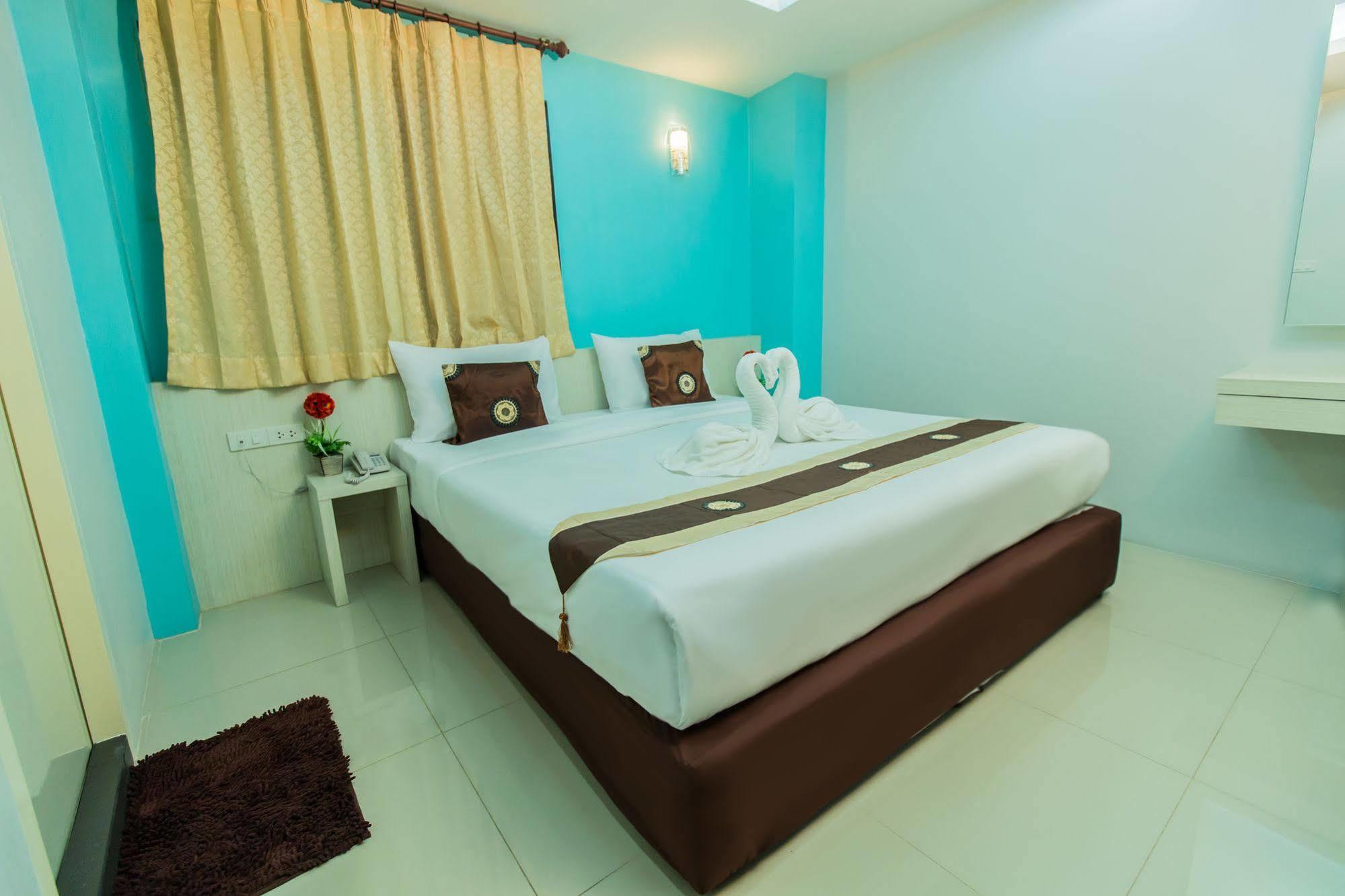 Le Touche Hotel Bangkok Extérieur photo