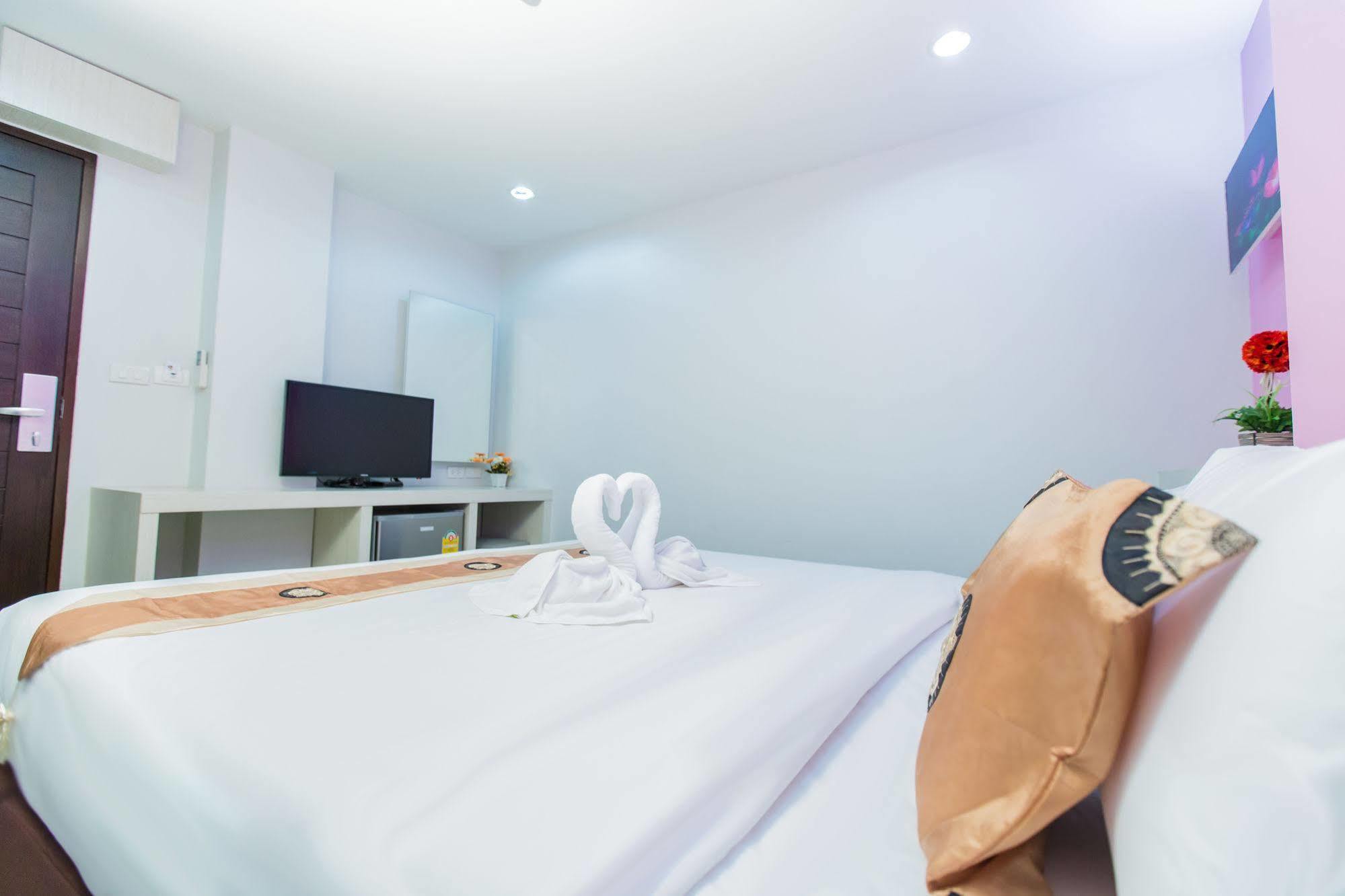 Le Touche Hotel Bangkok Extérieur photo