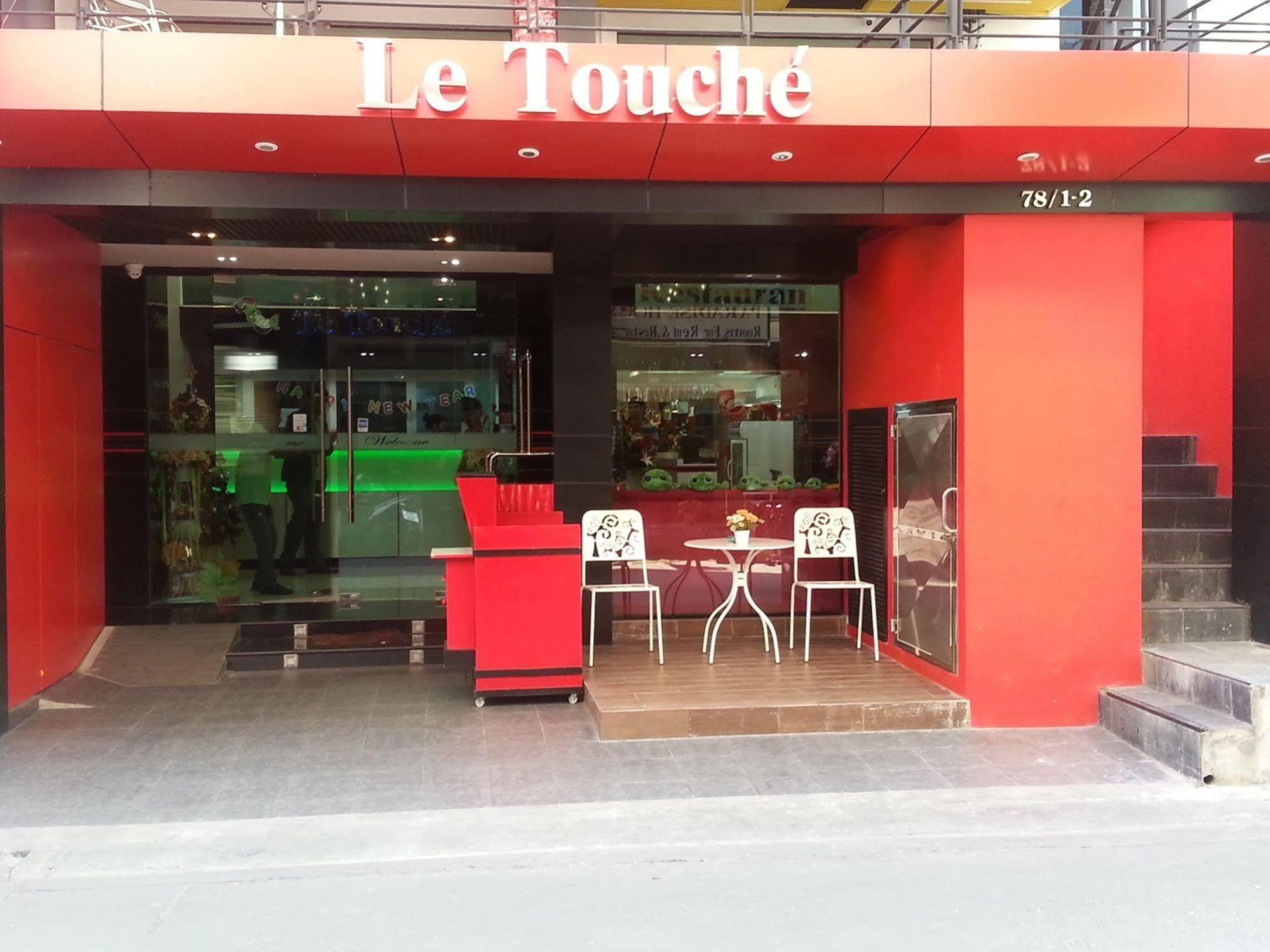 Le Touche Hotel Bangkok Extérieur photo