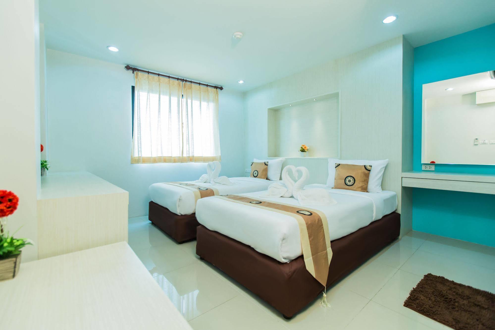 Le Touche Hotel Bangkok Extérieur photo