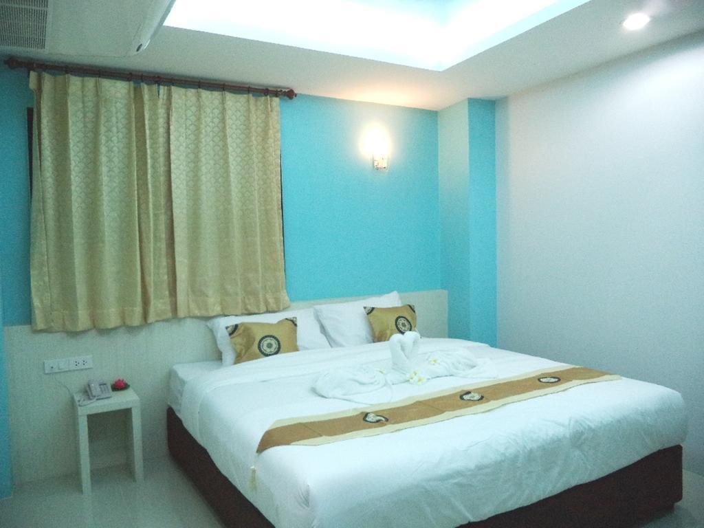 Le Touche Hotel Bangkok Extérieur photo