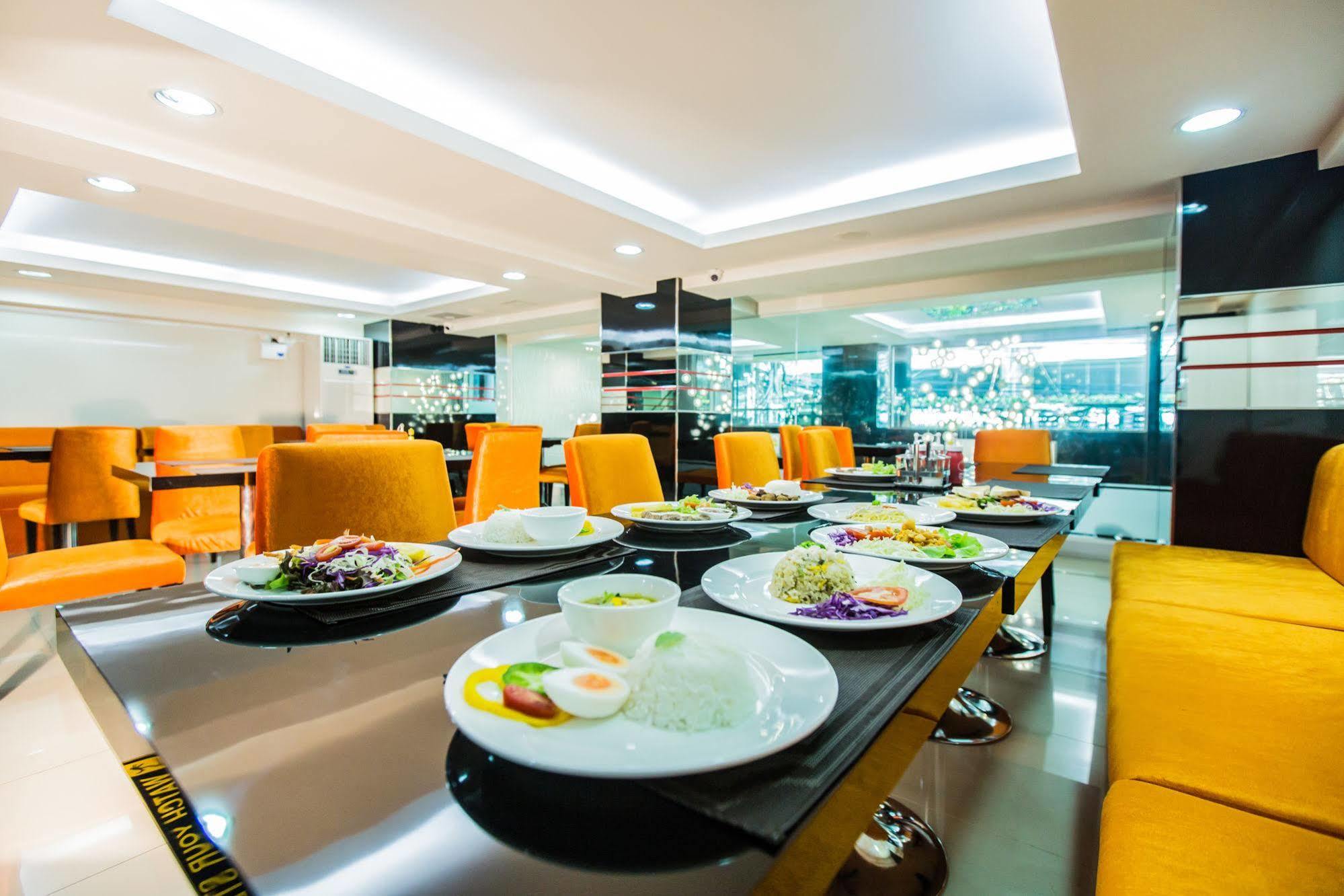 Le Touche Hotel Bangkok Extérieur photo